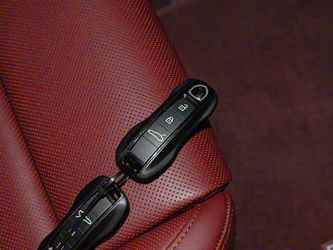 2024�� Panamera Turbo E-Hybrid 4.0T