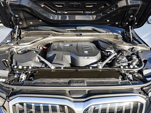 2025�� 530Li ������ M�˶���װ