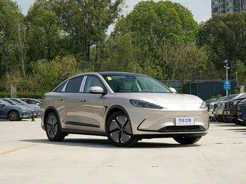 2025�� 735MAX 175kW