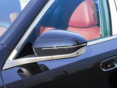 2025�� 530Li ������ M�˶���װ