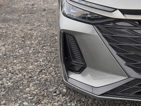 2025�� 2.0T �Զ���+