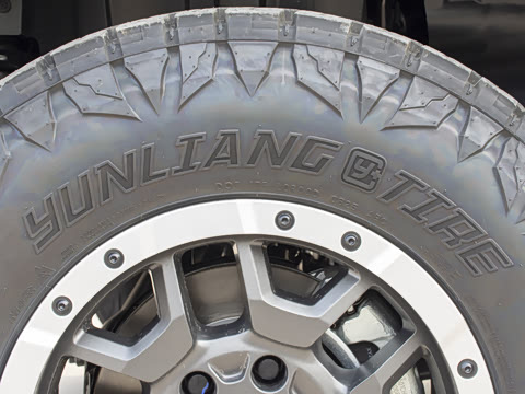 2025�� 2.0T ����