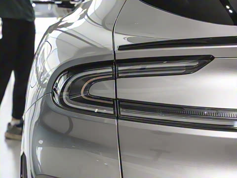 2025�� ������������������Max��