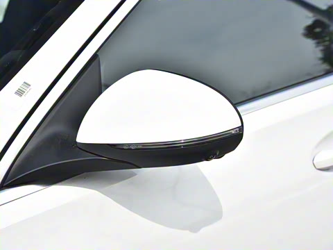 2025�� �Ŀ� C 260 L �˶���