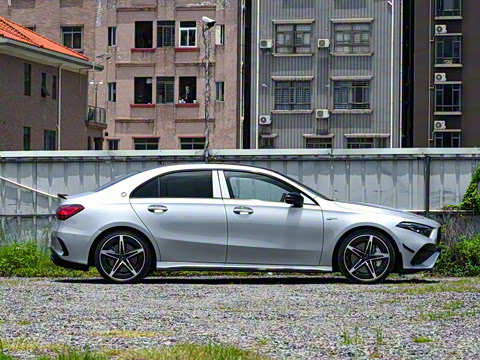 2025�� �Ŀ� AMG A 35 L 4MATIC