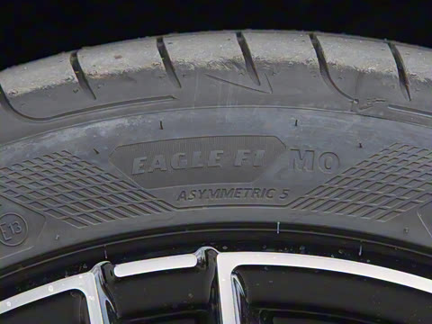 2025�� �Ŀ� C 260 L �˶���