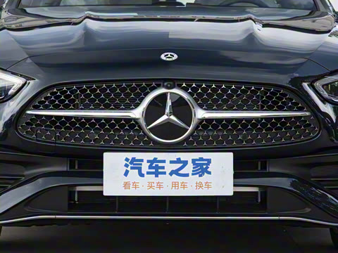 2025�� �Ŀ� C 260 L �˶���