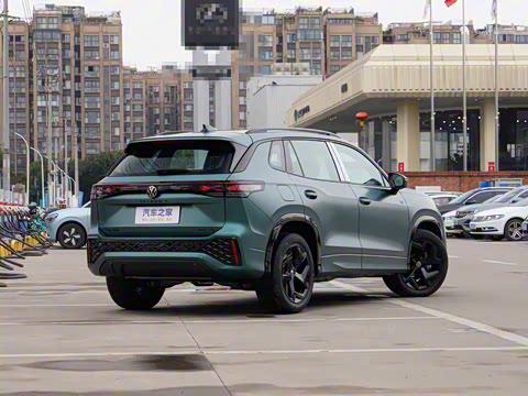 2025�� ̽��L 330TSI ������ӢCity��