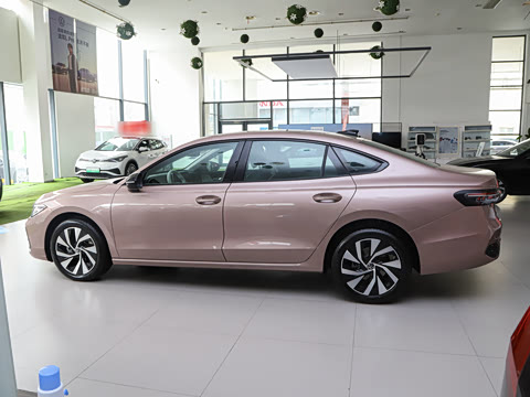 2025�� Pro 380TSI �ǿ���ҫ��