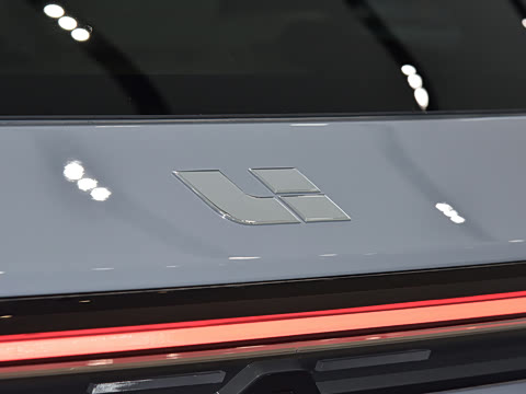 2025�� Pro ���ܻ��°�