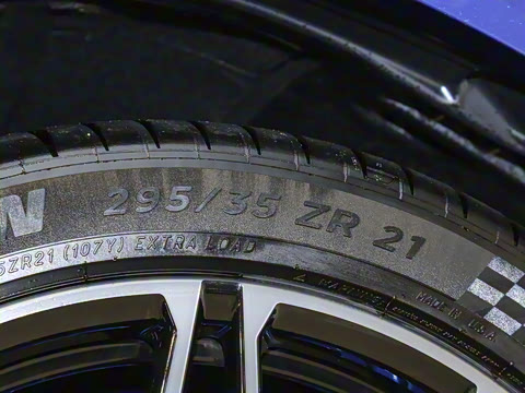 2023�� X5 M ������