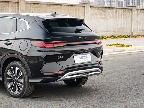 2025�� EV �Ǽݰ� 605km �콢��