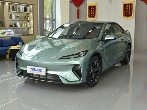 2025�� 300UltraǬ���Ǽ�ADS SE���̰�