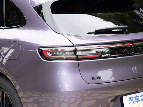 2025�� ����   Ultra ������