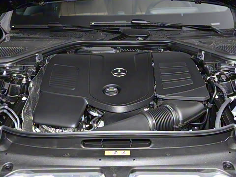 2025�� �Ŀ� E 300 L ������