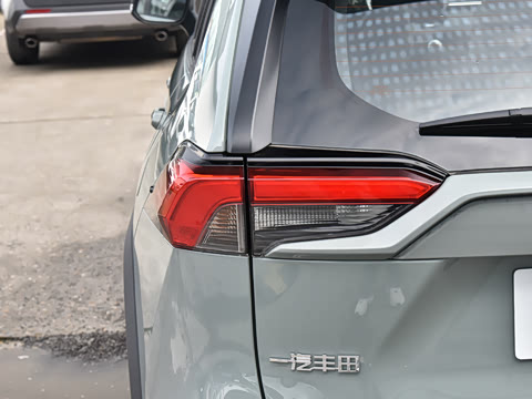 2024�� 2.0L CVT����̽��Plus��