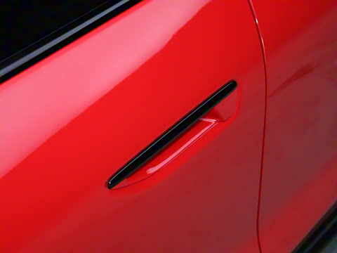 2026�� TFSI quattro 150kW �׷�������