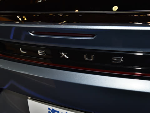 2023�� 300e ������ ���а�