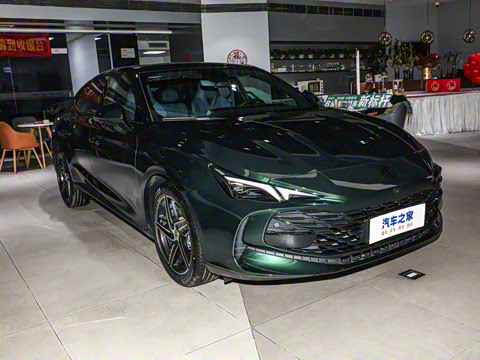 2025�� 1.5T 300 DCT������