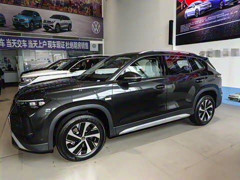 2025�� ̽��L 330TSI ������Ӣ