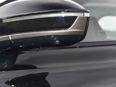 2025�� 2.0T �Զ���+