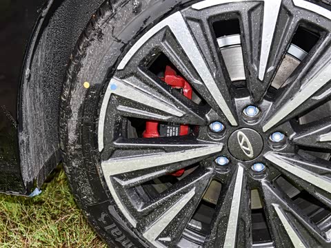 2025�� 2.0T �Զ���+