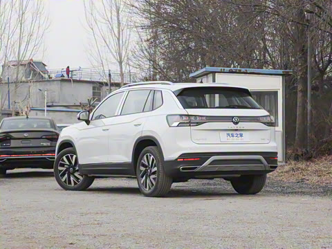 2025�� ������ 330TSI