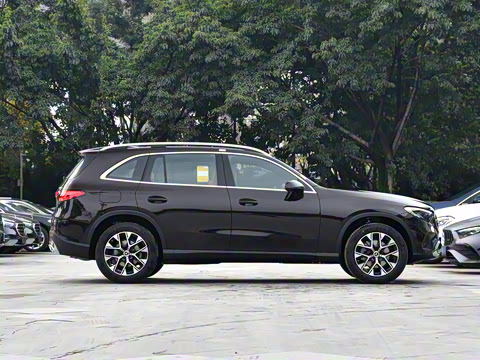 2025�� GLC 260 L 4MATIC ������