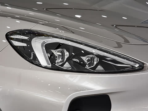 2025�� 688MAX 175kW