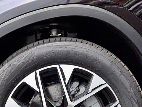 2024�� GLC 260 L 4MATIC ������ 5��