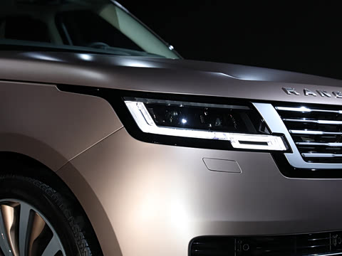 2025�� 4.4 V8 SV�й�ʮ����߶���