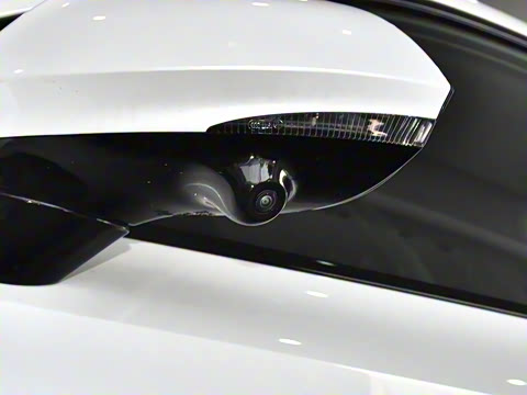 2025�� 2.0T Trophy+ �����˶���