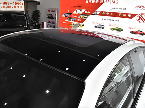 2025�� 2.0T Trophy+ �����˶���