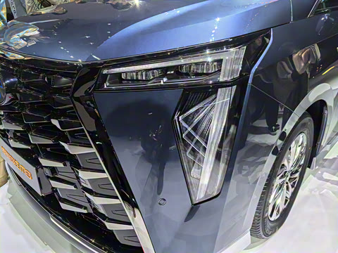 2025�� Ǭ��ϵ�� Ultra ͷ�Ȳ�