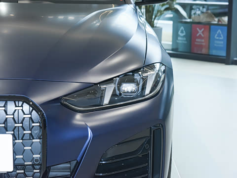 2024�� 430i Gran Coupe M�˶���ҹ��װ