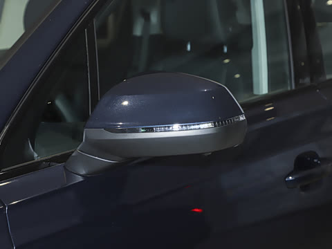 2025�� 55 TFSI quattro S line�˶���