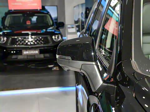 2025�� 2.0T�Զ�������Ӣ�� ����