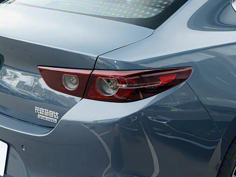 2025�� 2.0L �Զ������