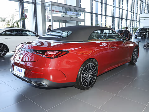 2025�� CLE 260 ������ܳ�