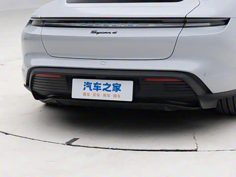 2024�� Taycan 4