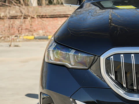 2025�� eDrive 35L M�˶���װ