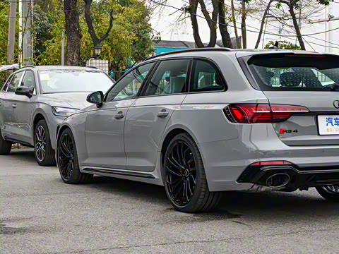 2024��  RS4 Avant ȼ���