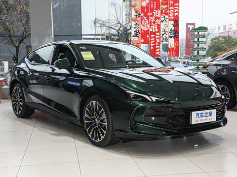 2025�� 1.5T 300 DCT���Ű�