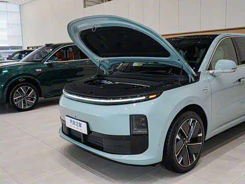 2025�� Pro ���ܻ��°�