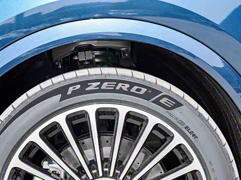 2025�� ���� Ultra�� 53.4kWh 5����