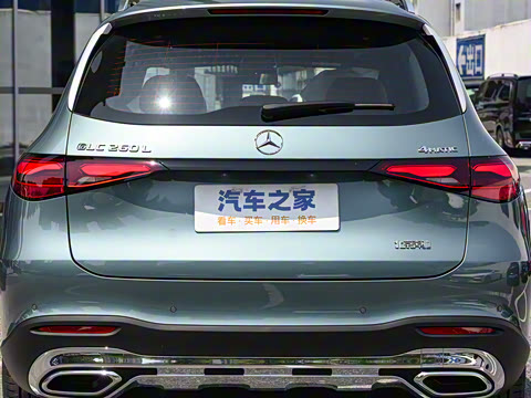 2025�� �Ŀ� GLC 260 L 4MATIC ������