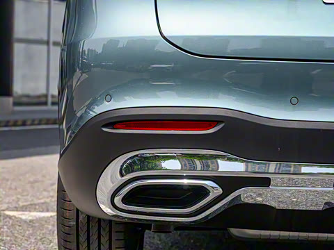 2025�� �Ŀ� GLC 260 L 4MATIC ������