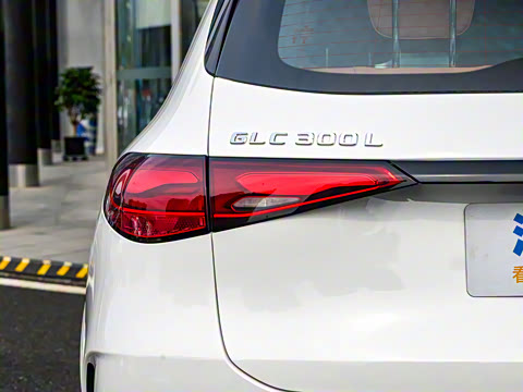 2025�� �Ŀ� GLC 300 L 4MATIC ������ 7��