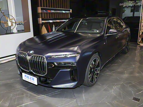2023 740Li  M˶װ