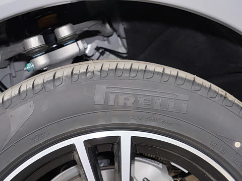 2025�� 40 TFSI ʱ�ж�����